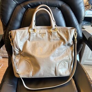 Prada Women's beige Leather Tote